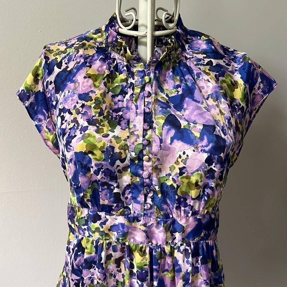 Apt 9 Multicolor V-Neck Cap Sleeve Satin top with ruffled neckline - Picture 2 of 5